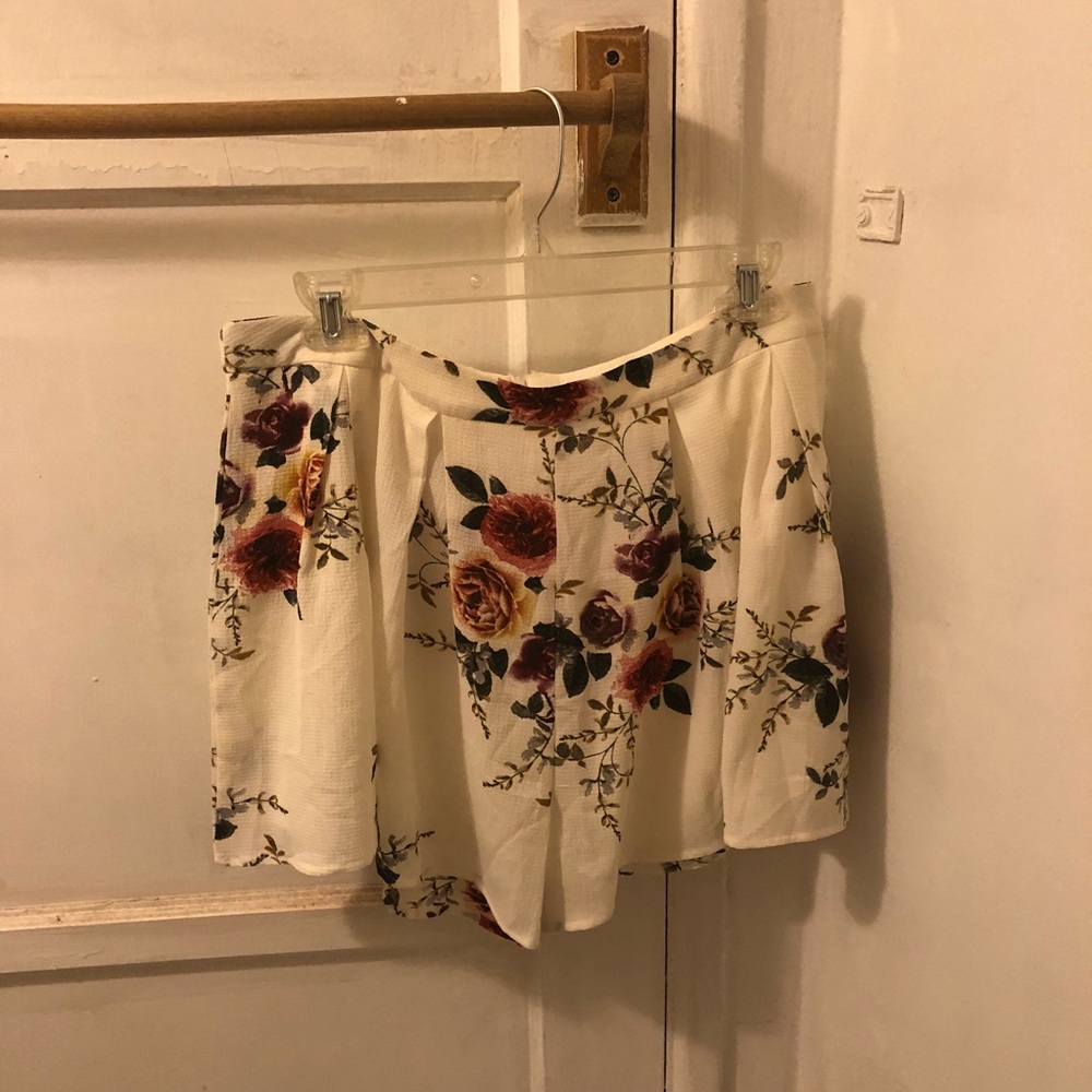 Misguided Floral Shorts